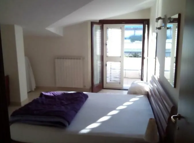 Attico Mansardato E Climatizzato Con Vista Mare Montesilvano Marina